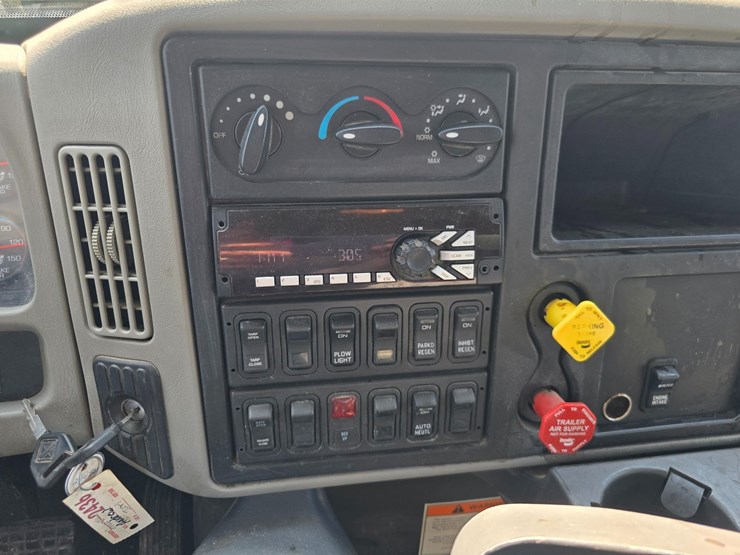 2015-international-workstar-7400-image-72