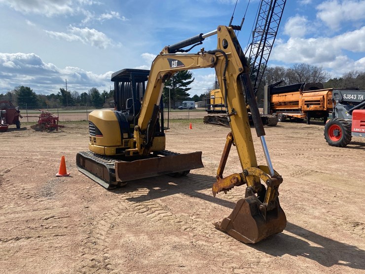 caterpillar-305c-cr-image-2