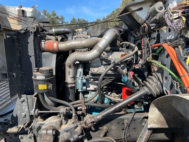 2000-international-4700-image-47