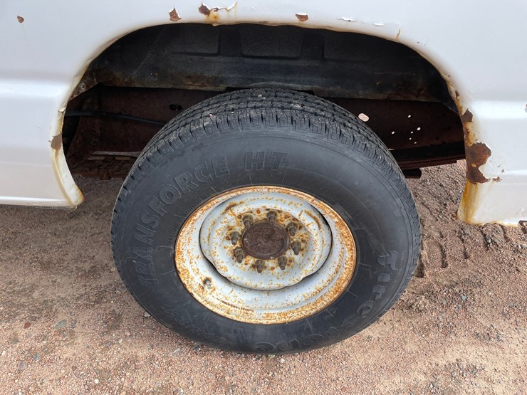 2006-ford-e350-image-9