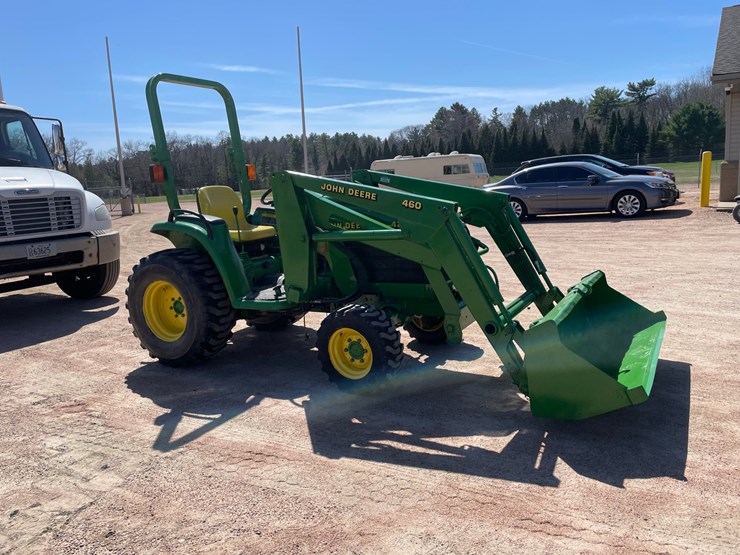 john-deere-4200-image-4