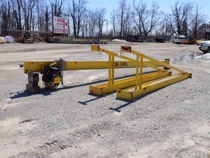 p&h-zip-v-4-ton-shop-crane-image-3