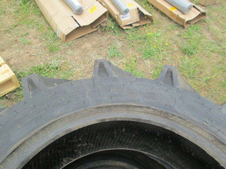 #36773-•-lot-of-(4)-motohavok-34x8.5-18-tires-image-4