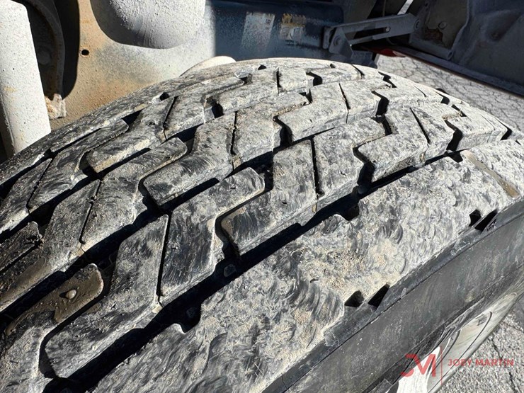 2005-mack-granite-cv713-image-21