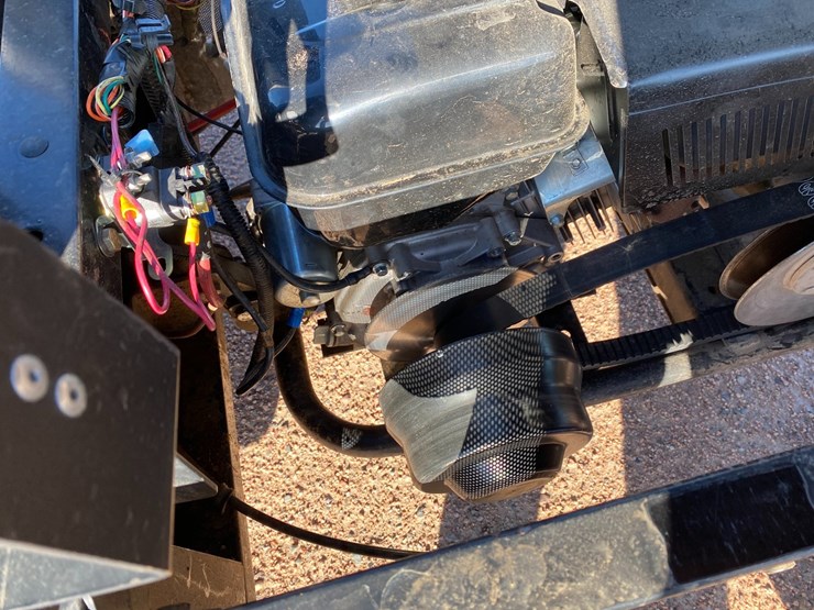 cub-cadet-big-country-image-16