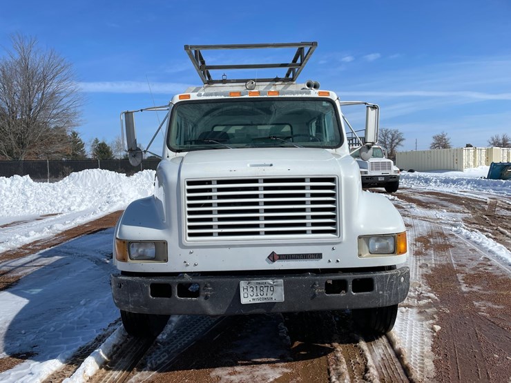 2000-international-4700-image-8