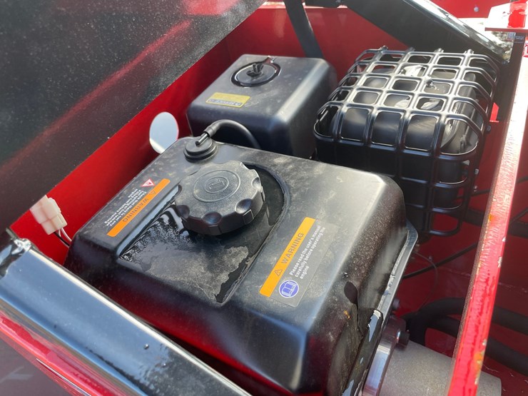 #1156-•-agt-sda-140t-tracked-ride-on-mini-skid-steer-image-11