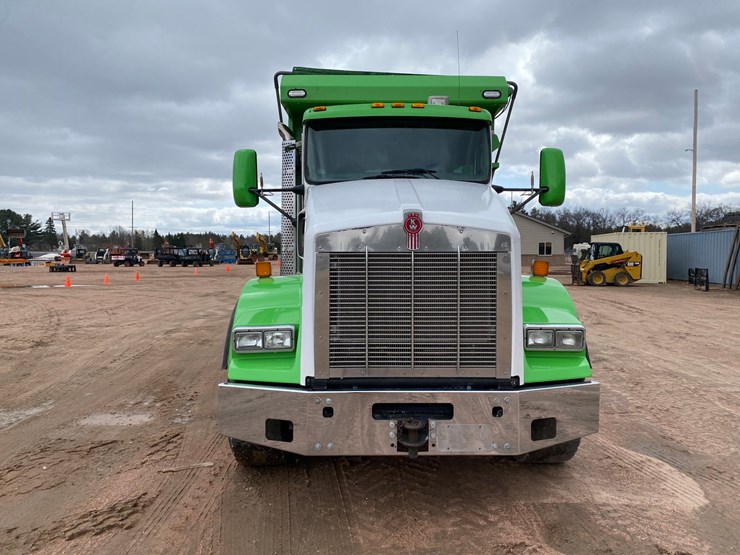 2015-kenworth-t800-image-2