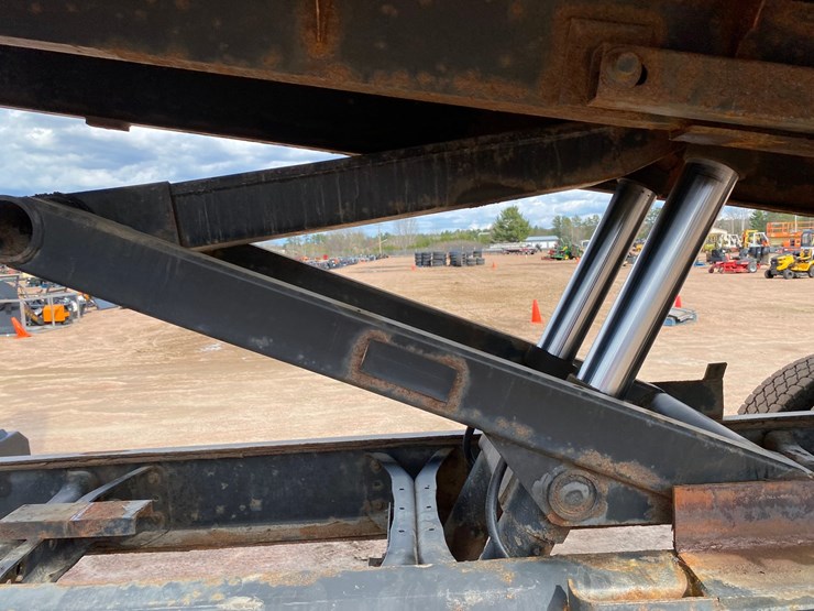 2003-international-7400-image-67