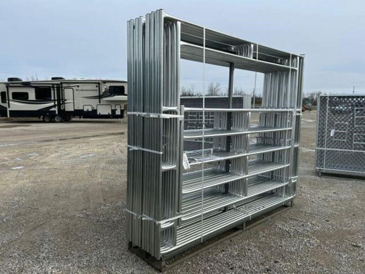 qty-of-(14)-10-ft-powder-coated-corral-panels-gate-image-2