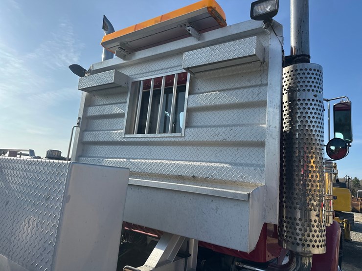 2006-kenworth-w900-image-26