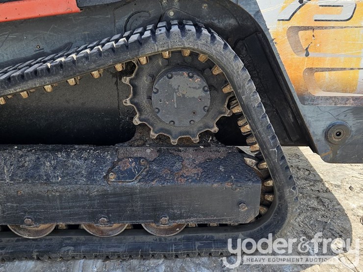 kubota-svl75-2-image-17
