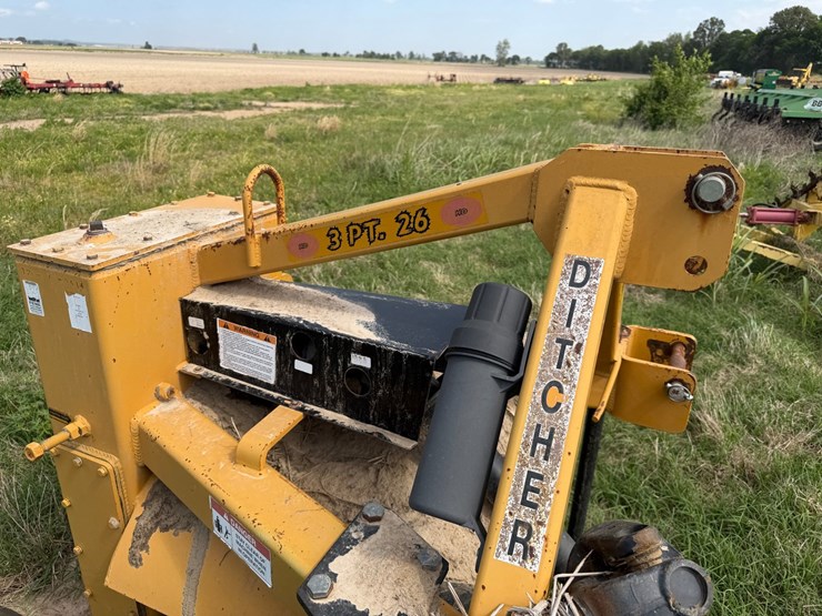 #46932-•-hurricane-26-pto-ditcher-image-18