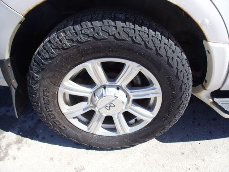 2009-lincoln-navigator-image-54