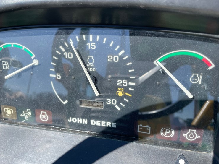 john-deere-4200-image-29