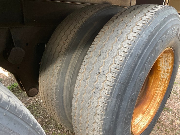 1985-fruehauf-trailer-image-17