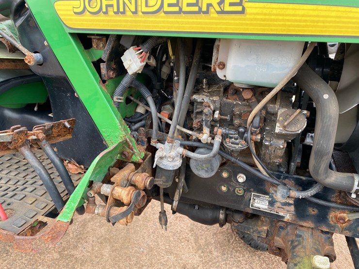 john-deere-4110-image-27