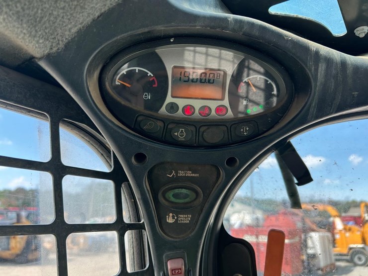 2018-bobcat-t770-image-21