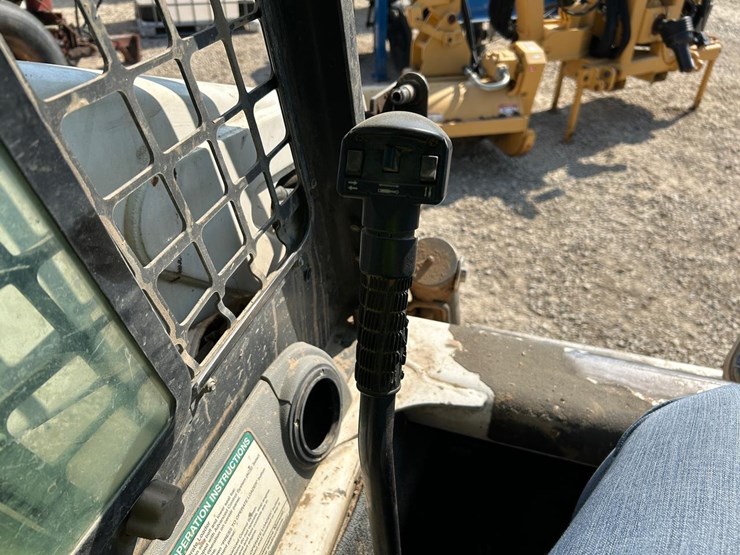 bobcat-t320-image-23