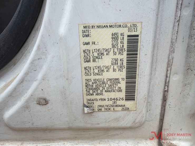 2013-nissan-nv3500hd-image-26