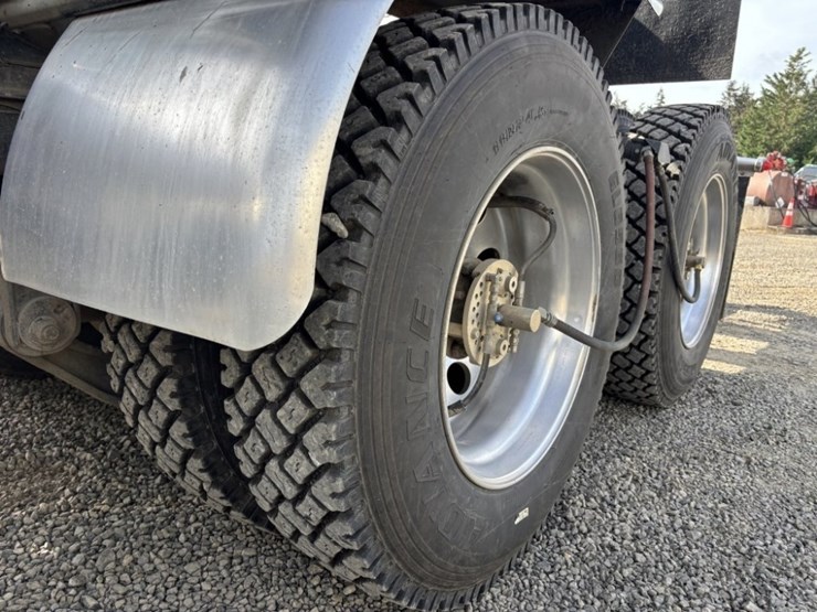 2023-international-hx520-image-10