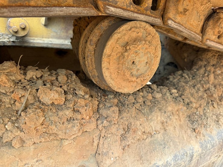 caterpillar-d4c-image-7