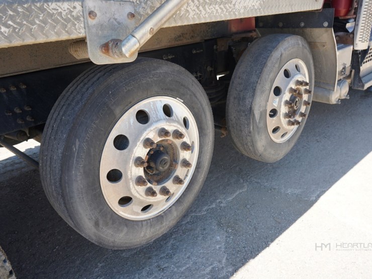 2018-mack-granite-gu713-image-56