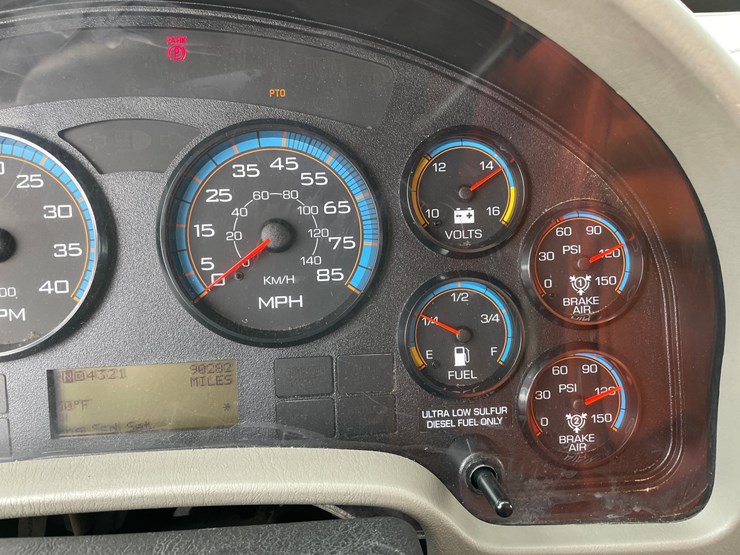 2012-international-durastar-4400-image-70