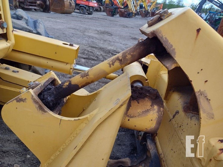 2012-komatsu-d21p-8e0-image-25