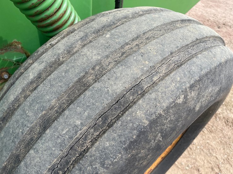 john-deere-510-image-11