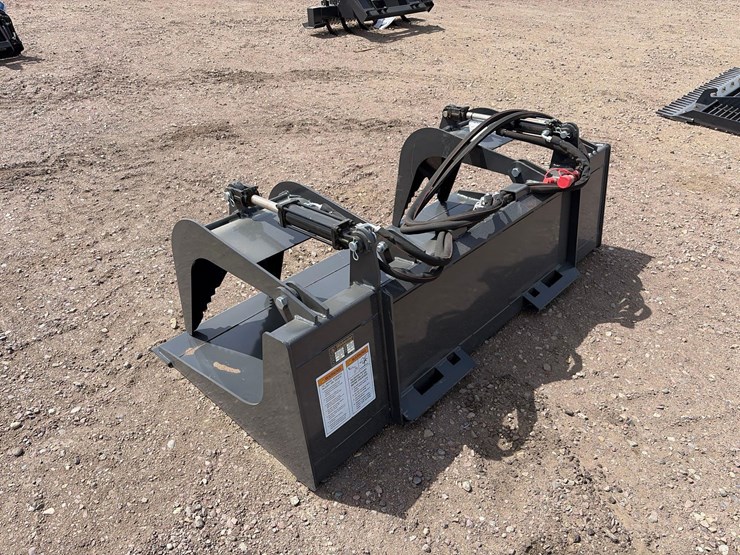 unused-2026-wolverine-gb-11-72w-skid-steer-grapple-bucket-attachment-image-4