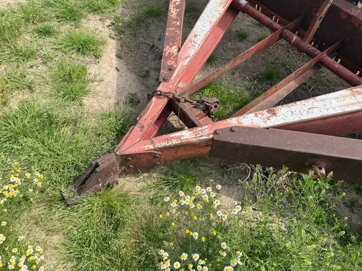 international-12-image-24