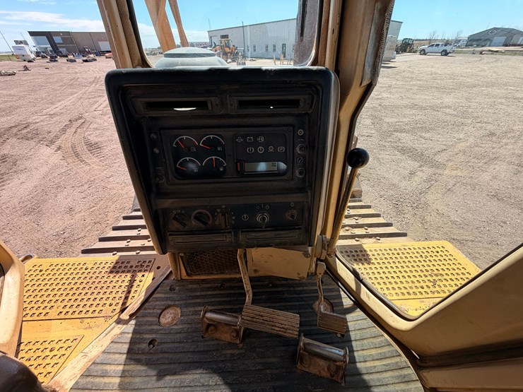 1998-caterpillar-d6r-xl-image-40