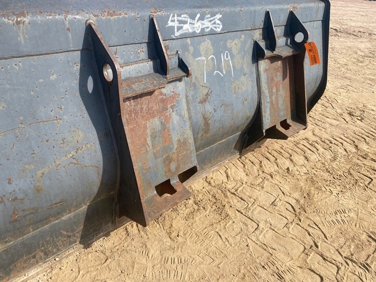 caterpillar-80-image-6