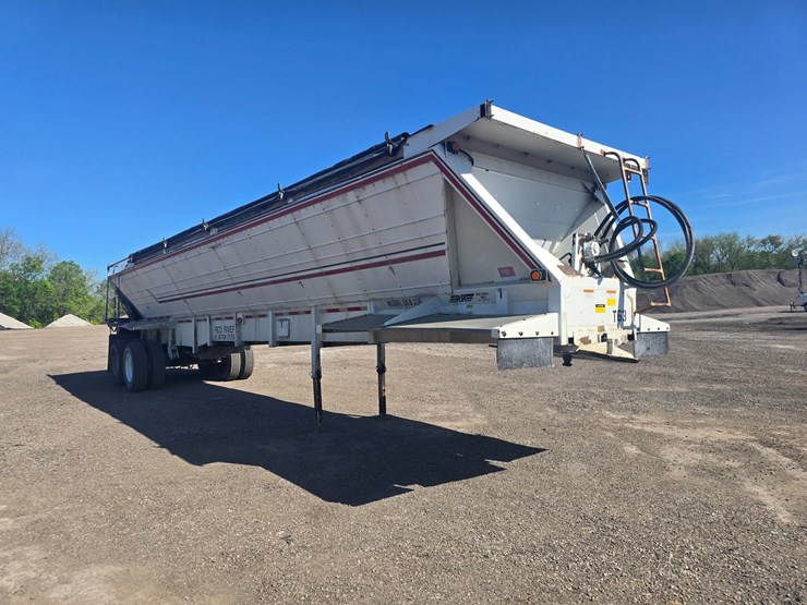 2000-red-river-live-bottom-image-30