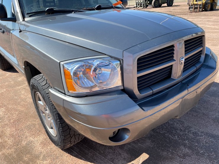 2006-dodge-dakota-slt-image-9