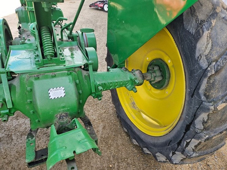 john-deere-model-b-image-22