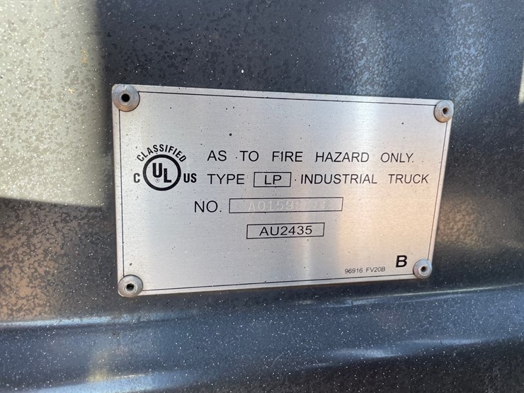 #1134-•-unicarriers-lp-forklift-image-23