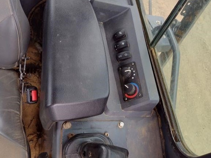 deere-650k-lgp-image-12