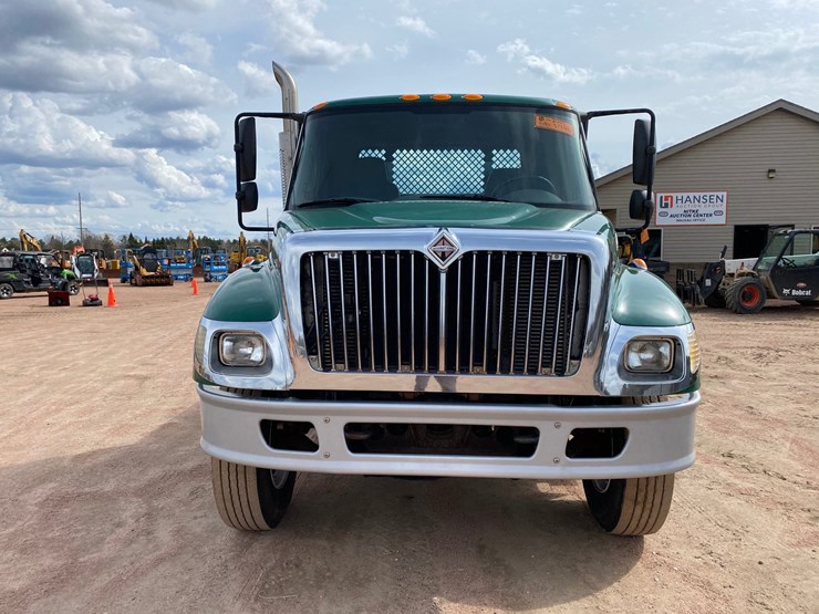 2003-international-7400-image-8