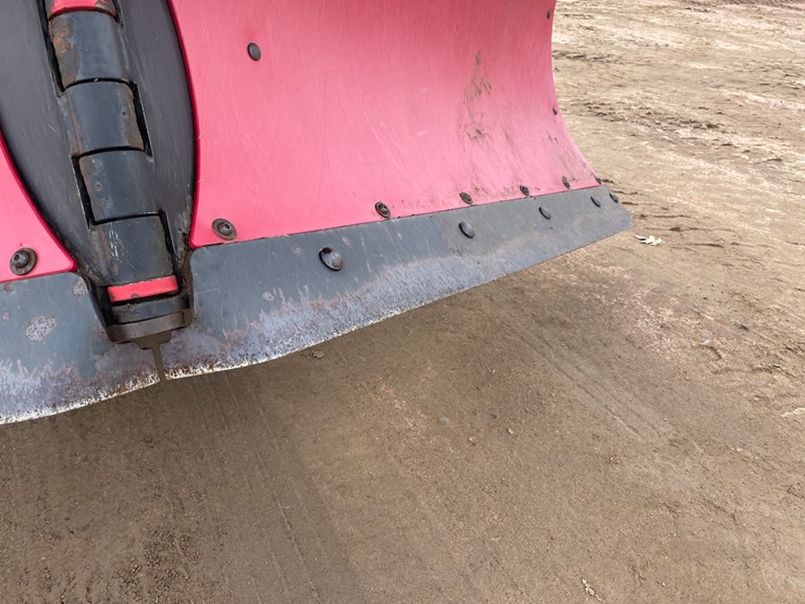 2013-chevrolet-silverado-2500hd-image-16