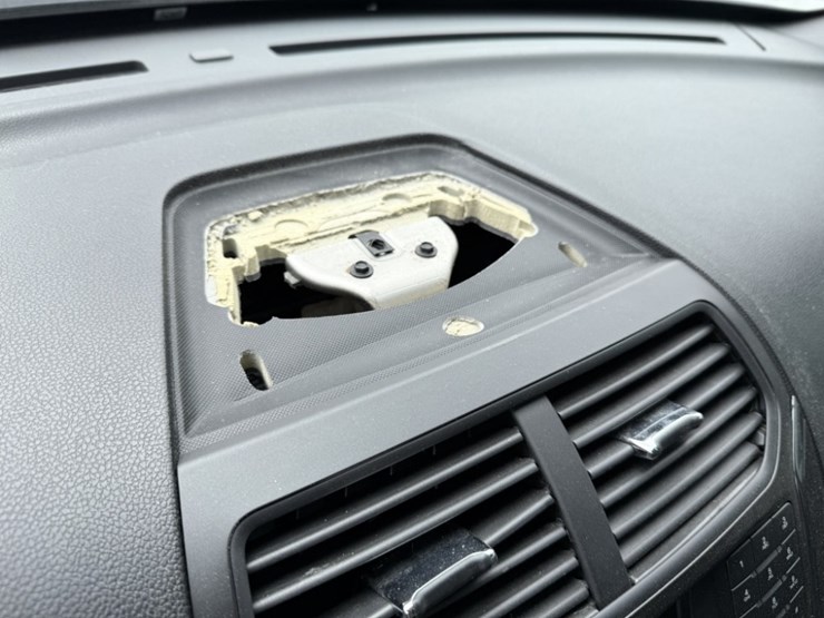 2017-ford-explorer-image-36