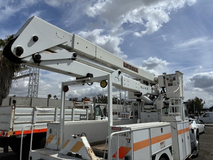 2005-international-durastar-4400-image-12