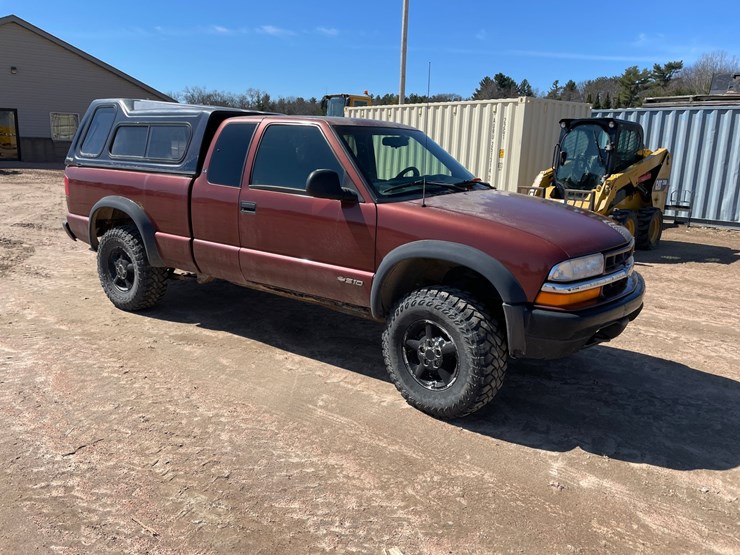 1998-chevrolet-s10-image-7