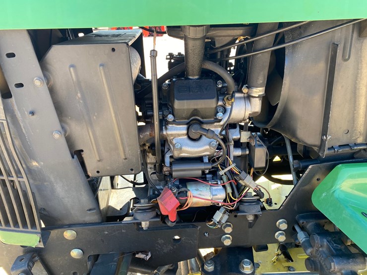 john-deere-425-image-11