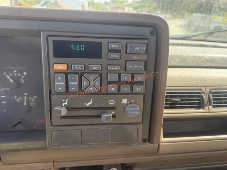 1992-chevrolet-cheyenne-1500-image-28