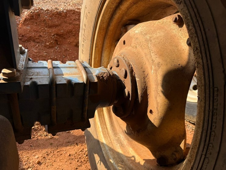 1990-ford-6610-image-7