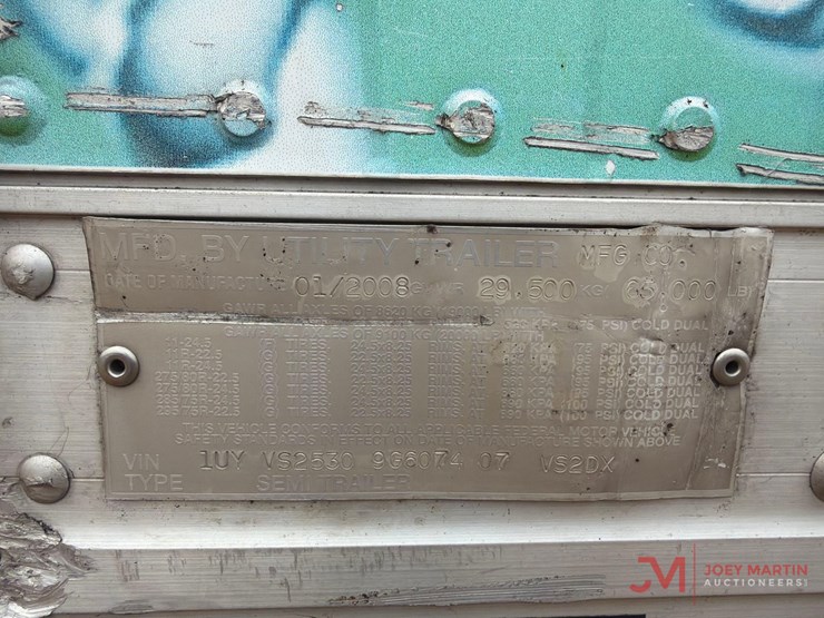 2009-utility-53'-image-7