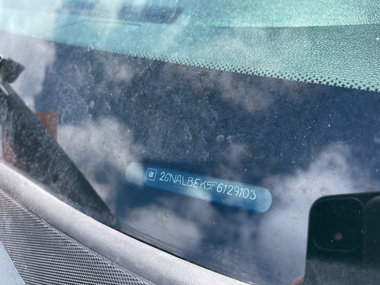 2015-chevrolet-equinox-lt-image-54