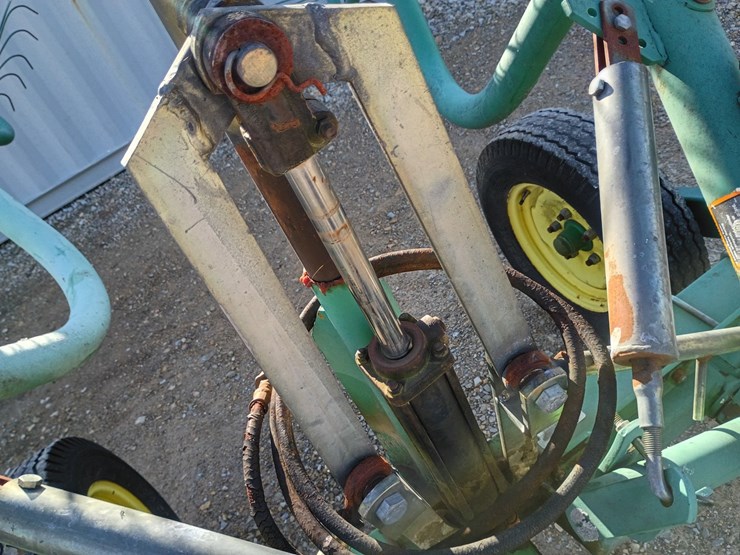 john-deere-702-image-12